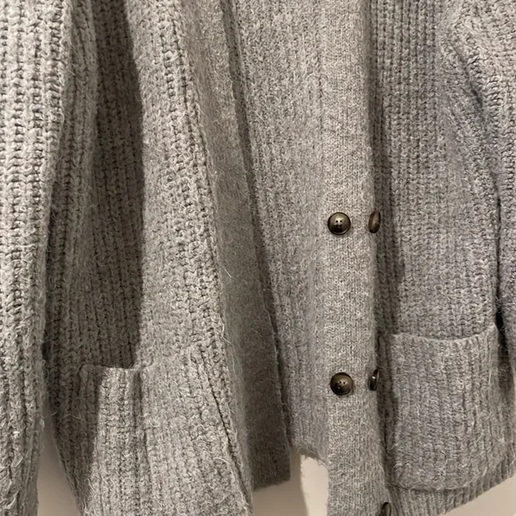 Knit sweater - Picture 2 of 5